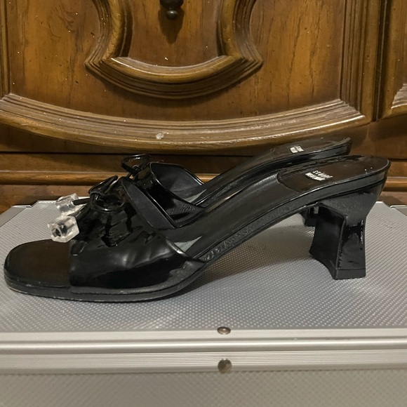 VINTAGE Stuart Weitzman y2k kitten block heels - Picture 1 of 4